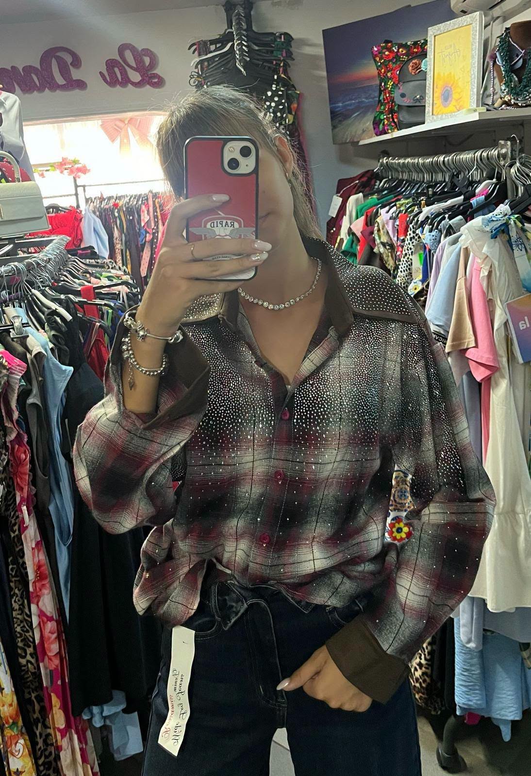 Camicia a quadri luminosa con strass e dettagli a contrasto