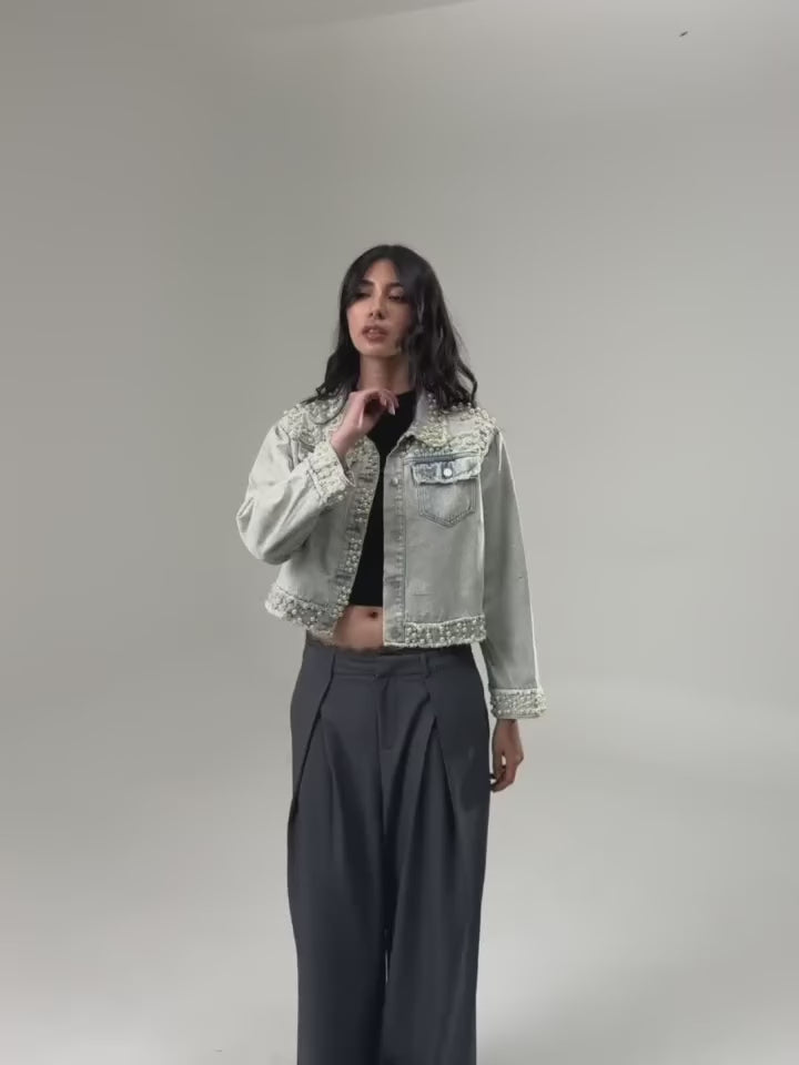 Giacca in denim con perle cucite a mano – Edizione limitata